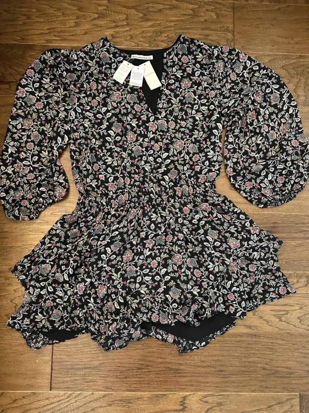 NWT Abercrombie & Fitch Long-Sleeve L whimsigoth Ruffle Mini Dress Black Floral - Picture 3 of 13